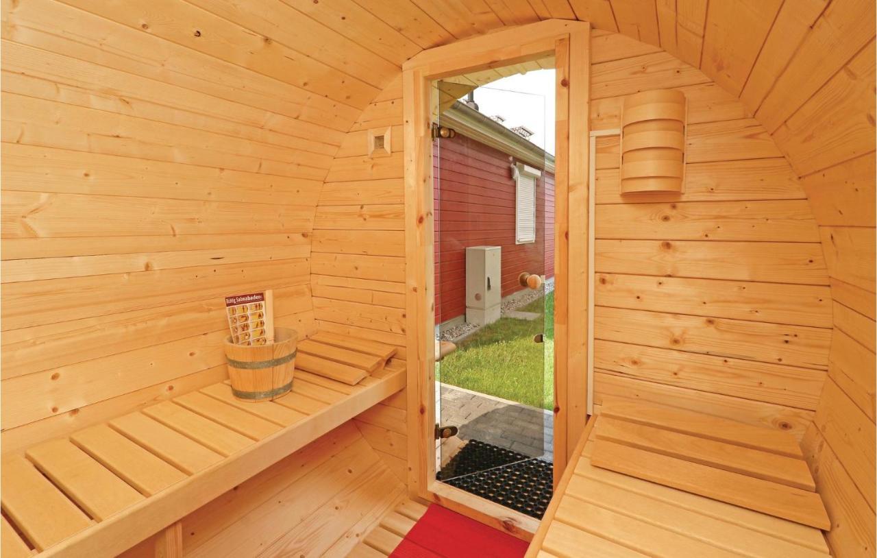 Cozy Home In Zerpenschleuse With Sauna Екстериор снимка