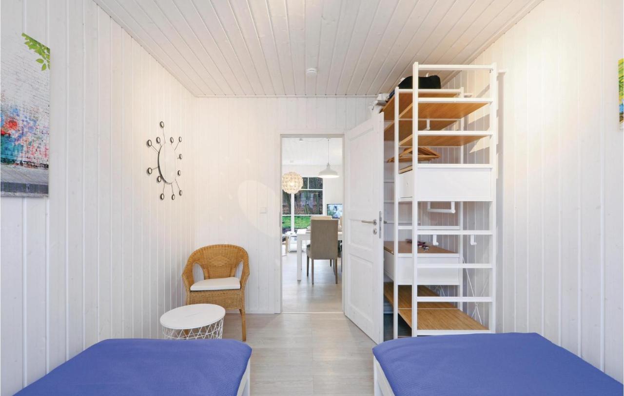 Cozy Home In Zerpenschleuse With Sauna Екстериор снимка
