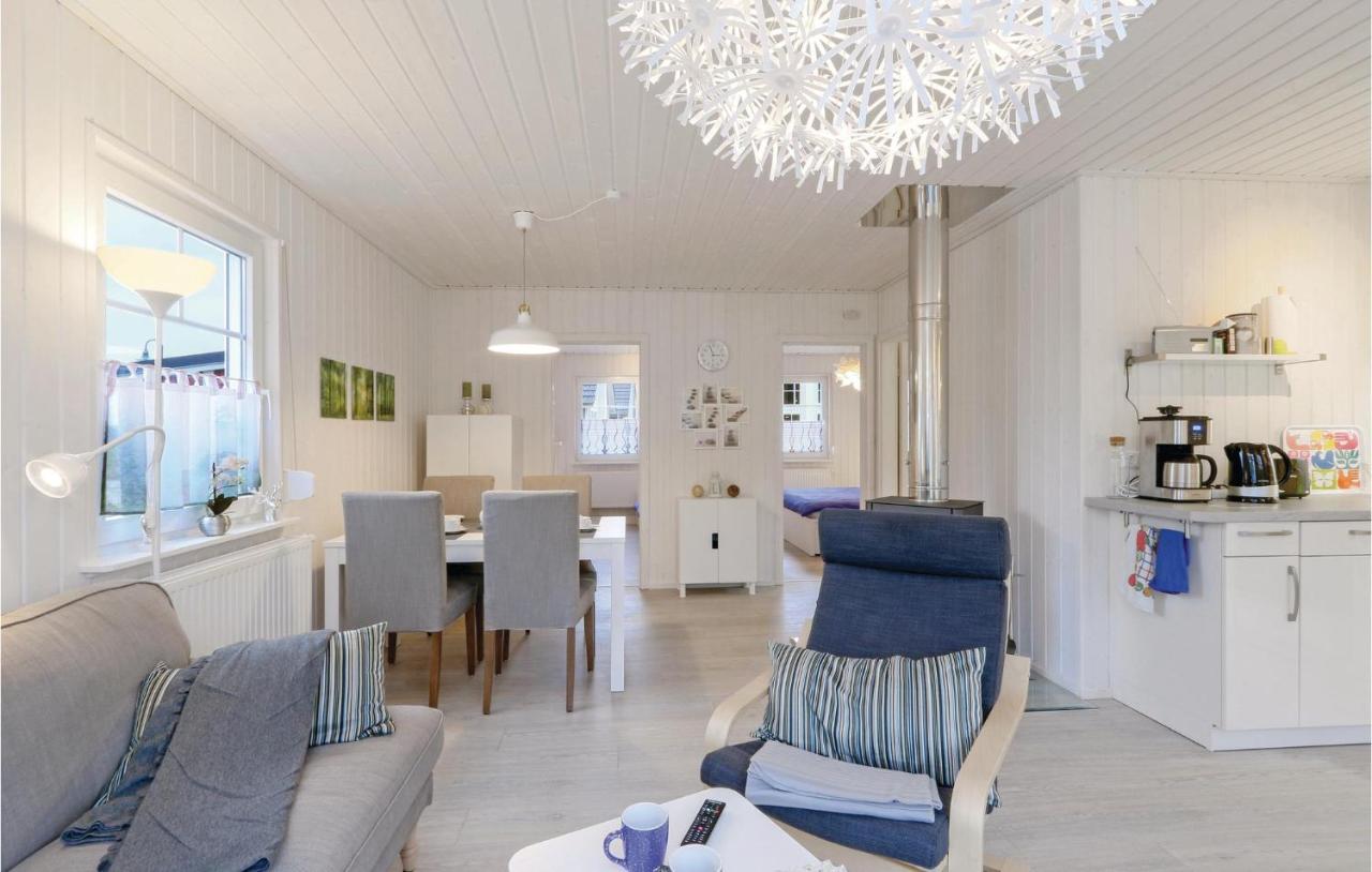 Cozy Home In Zerpenschleuse With Sauna Екстериор снимка