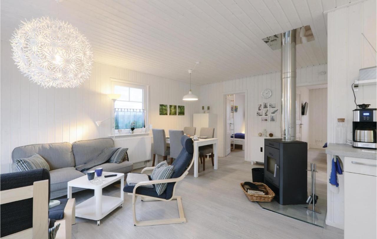 Cozy Home In Zerpenschleuse With Sauna Екстериор снимка